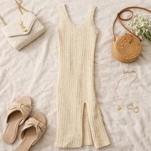 NWOT Lulu's Cream Textured Midi Dress